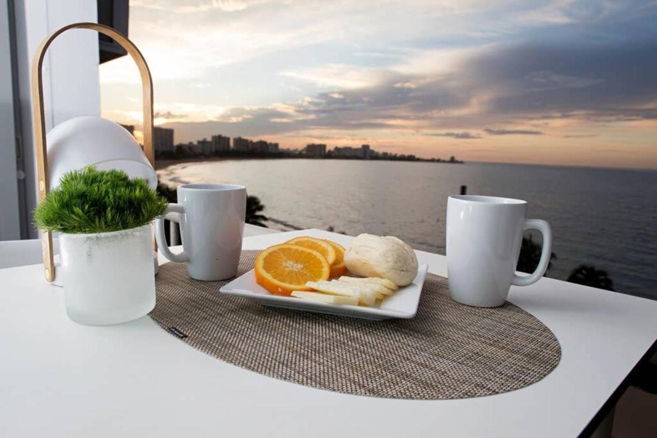 Pr Rentals Beach Front Penthouse A 604 San Juan Exterior photo